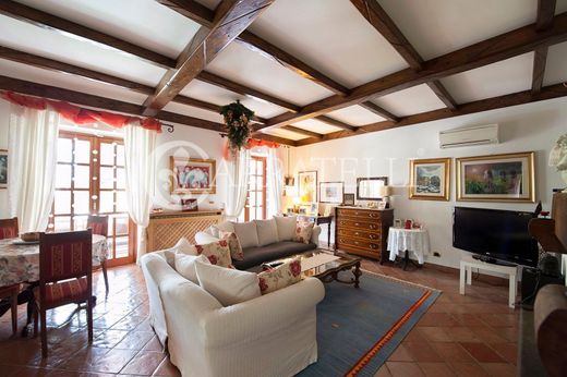 Villa in Riano, Rome
