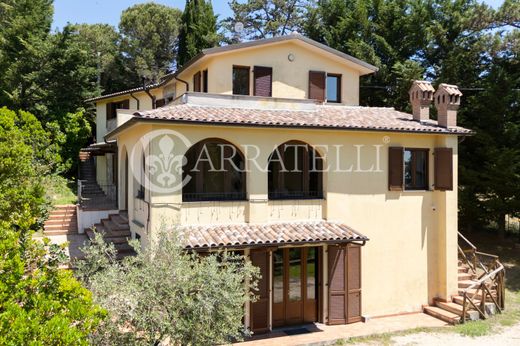 Villa in Passignano sul Trasimeno, Provincia di Perugia