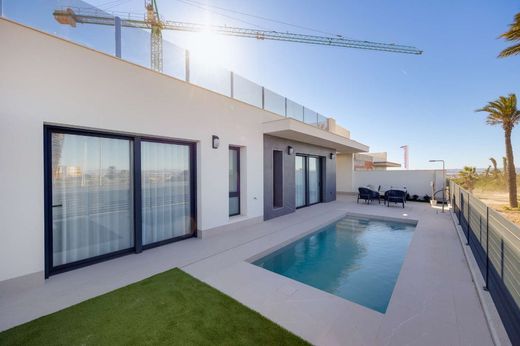 Villa en Torrevieja, Provincia de Alicante