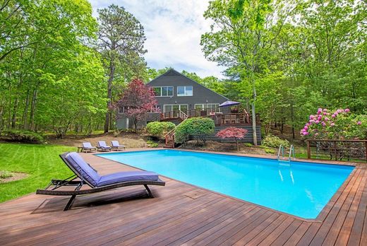 Luxury home in Wainscott, Suffolk County