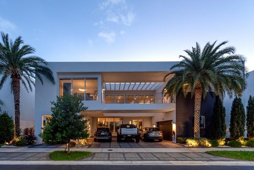 Doral, Miami-Dade Countyの高級住宅