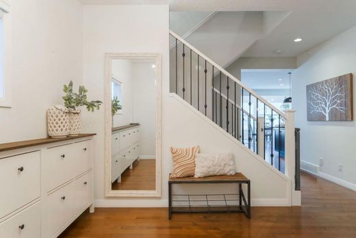 Luxury home in Cochrane, Alberta