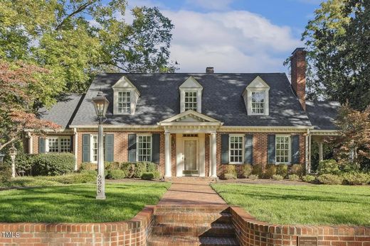 Luxury home in Fuquay-Varina, Wake County