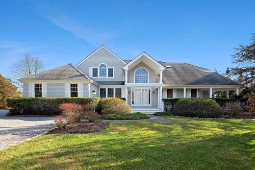 Luxury home in Westhampton, Suffolk County