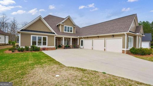 Luxury home in Statham, Barrow County
