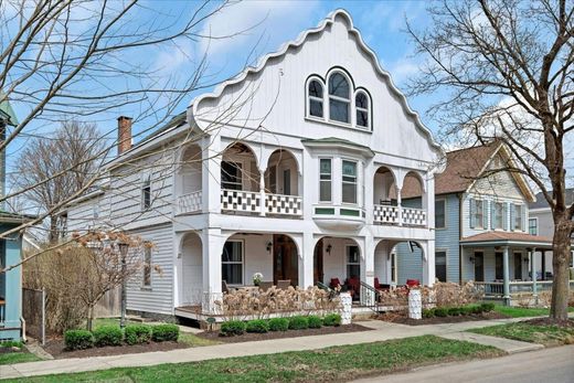 Saratoga Springs, Saratoga Countyの高級住宅