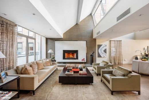 Apartment for sale in Manhattan