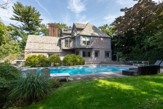 Luxury home in Spuyten Duyvil, Bronx County