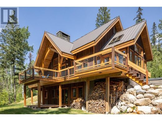 Luxus-Haus in Golden, Columbia-Shuswap Regional District