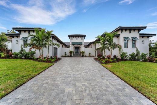 Luxury home in Lakeland, Polk County