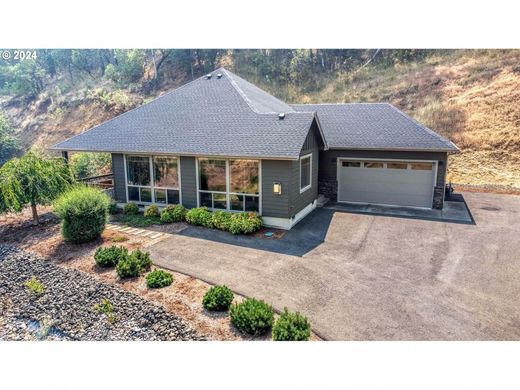 Luxus-Haus in Roseburg, Douglas County