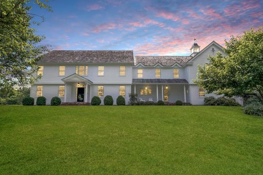 Townhouse in Newtown, Fairfield County