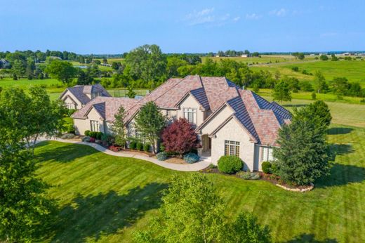 Luxury home in Bucyrus, Miami County