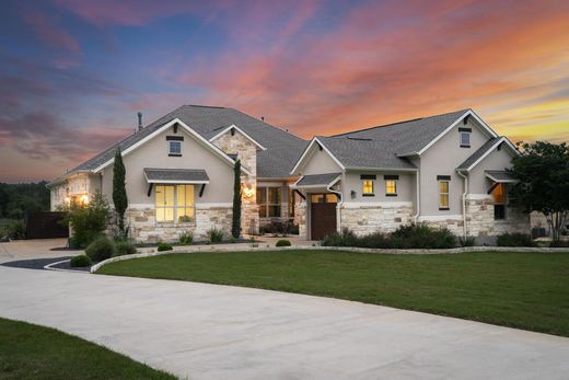 Luxury home in Driftwood, Hays County