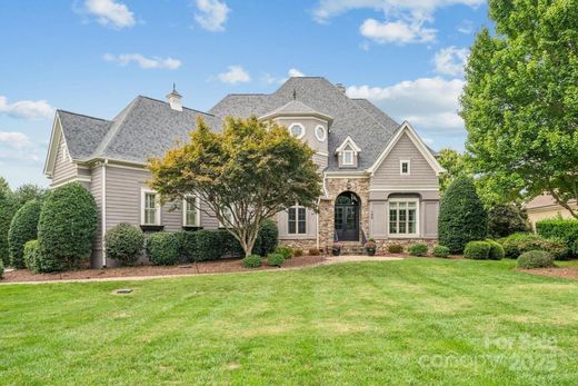 Luxury home in Mooresville, Iredell County