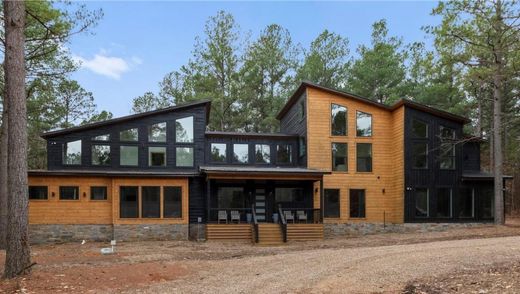 Luxury home in Broken Bow, McCurtain County