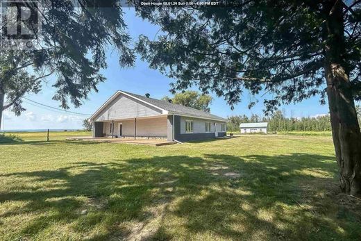 Luxus-Haus in Echo Bay, Algoma