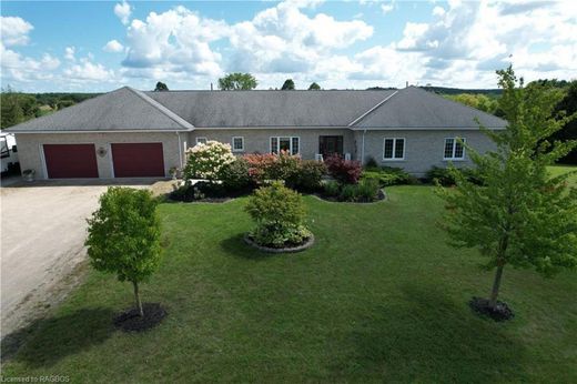 Casa di lusso a Lake Rosalind, Bruce County