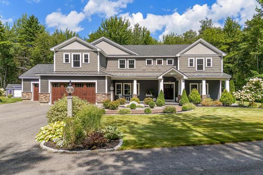 Luxury home in Saco, York County