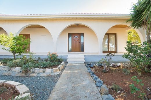 Luxury home in Apesiá, Limassol District