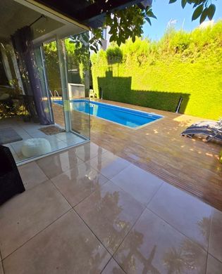 Βίλα σε Ágios Athanásios, Limassol District