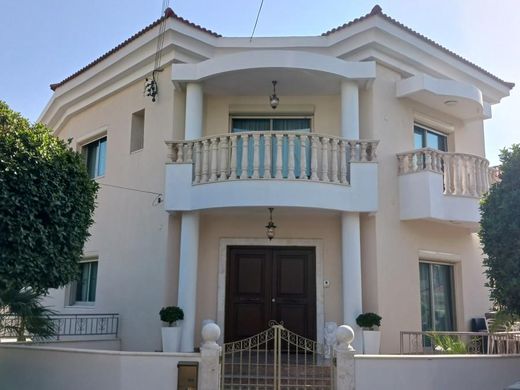 Villa - Ágios Athanásios, Limassol District