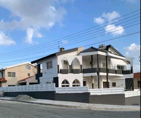 Villa in Agia Fylaxis, Lemesós