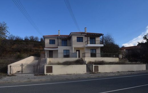 Mandriá, Limassol Districtのマルチファミリーヴィラ