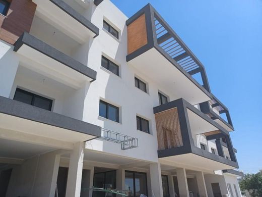 Ágios Athanásios, Limassol Districtのアパートメント