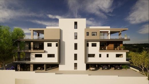 Apartment / Etagenwohnung in Ágios Athanásios, Limassol District