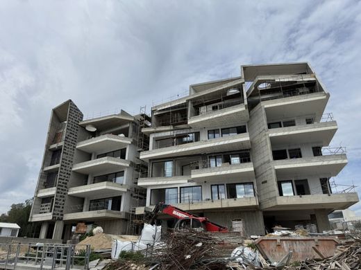 ‏דירת פנטהאוז ב  Germasógeia, Limassol District