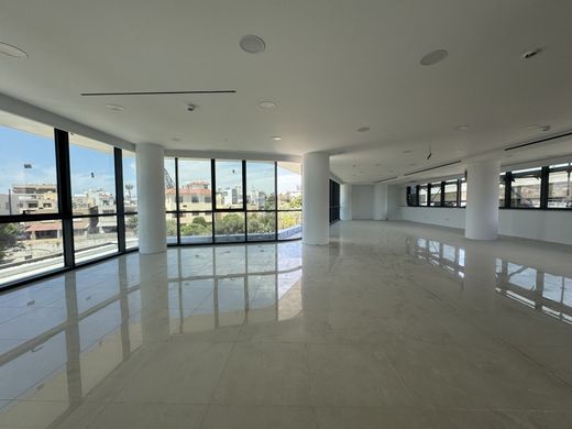 Γραφείο σε Mésa Geitoniá, Limassol District