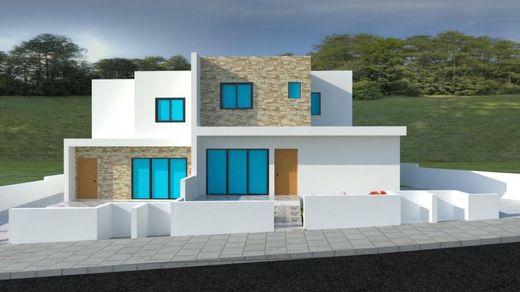 타운 하우스 / Pégeia, Paphos District