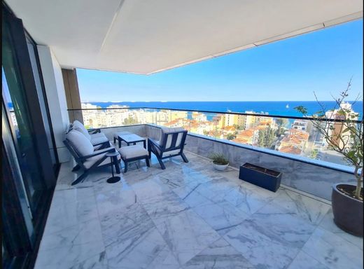 Germasógeia, Limassol Districtのアパートメント