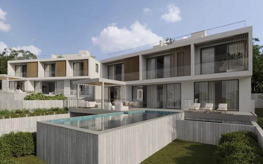 Вилла, Konia, Koniá