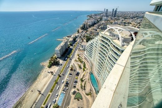 펜트하우스 / Germasógeia, Limassol District