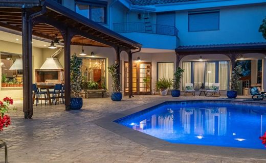 ﻓﻴﻼ ﻓﻲ Agia Fylaxis, Lemesós