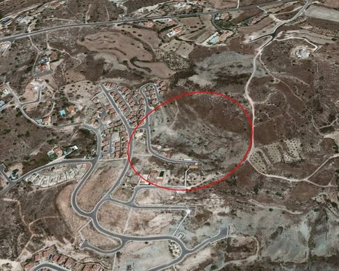 Αγροτεμάχιο σε Konia, Koniá