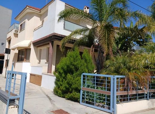 Twee-onder-een-kapwoning in Germasógeia, Limassol District