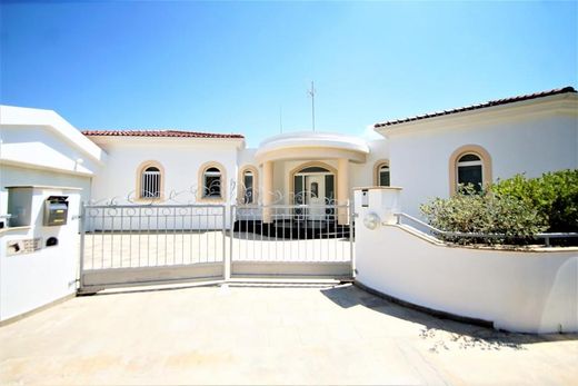 Villa Tála, Paphos District