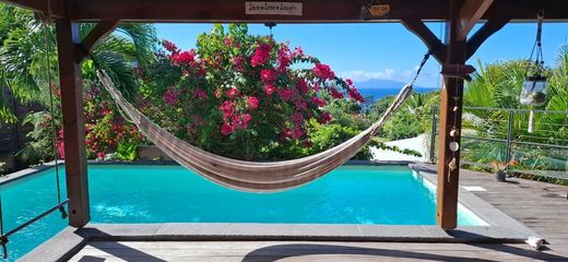 Villa for sale in Grand-Bourg