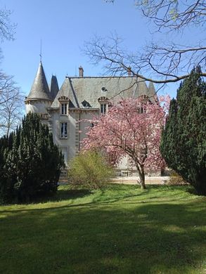 Castello a Saint-Léonard-de-Noblat, Haute-Vienne