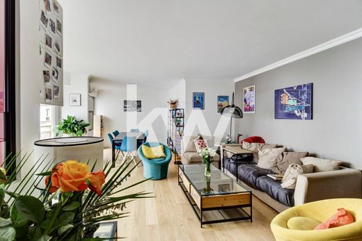 Apartment / Etagenwohnung in Levallois-Perret, Hauts-de-Seine