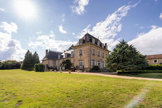Castillo en Bussière-Galant, Alta Viena