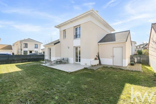 Villa a Villepreux, Yvelines