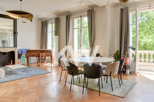 Apartment in Monceau, Courcelles, Ternes, Paris