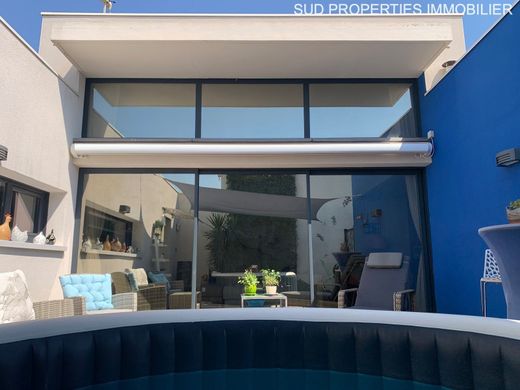 Villa in Perpignan, Pyrénées-Orientales