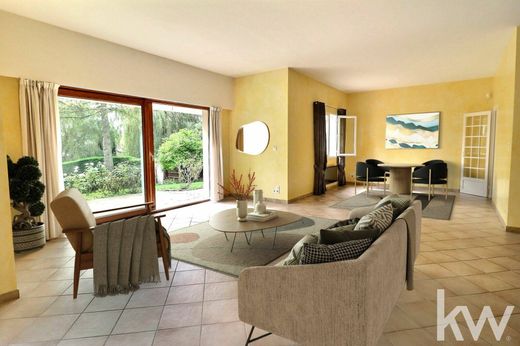 Villa in Feucherolles, Yvelines