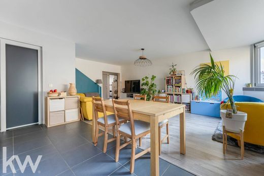 Apartment / Etagenwohnung in Lyon, Rhône