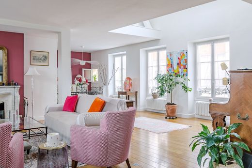 Apartment in Saint-Germain-en-Laye, Yvelines